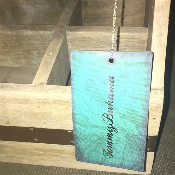 TOMMY BAHAMA bottle carrier with attached opener - Picture 3 of 7